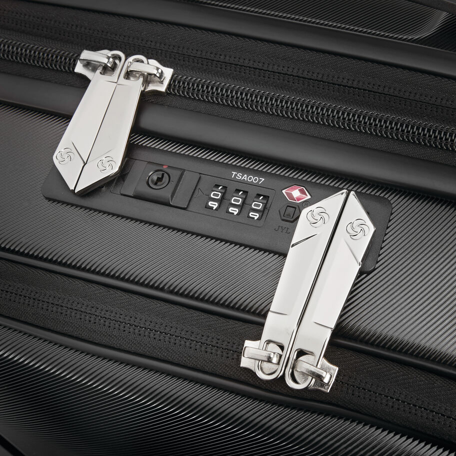 JUST RIGHT SPINNER FRONTLOAD CARRY-ON EXP.