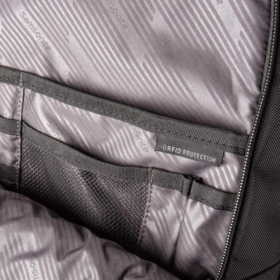 CLASSIC NXT SLIM BACKPACK W/RFID