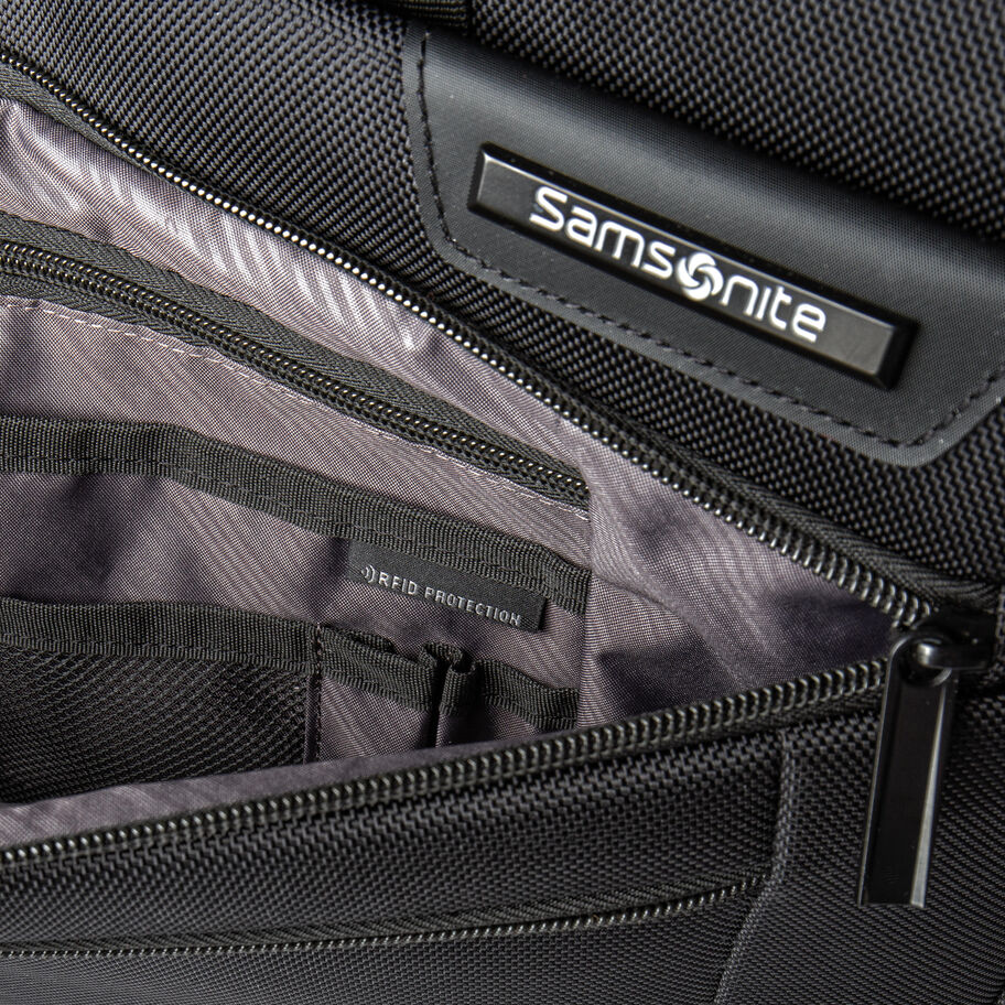 CLASSIC NXT 2 GUSSET BRIEFCASE W/RFID