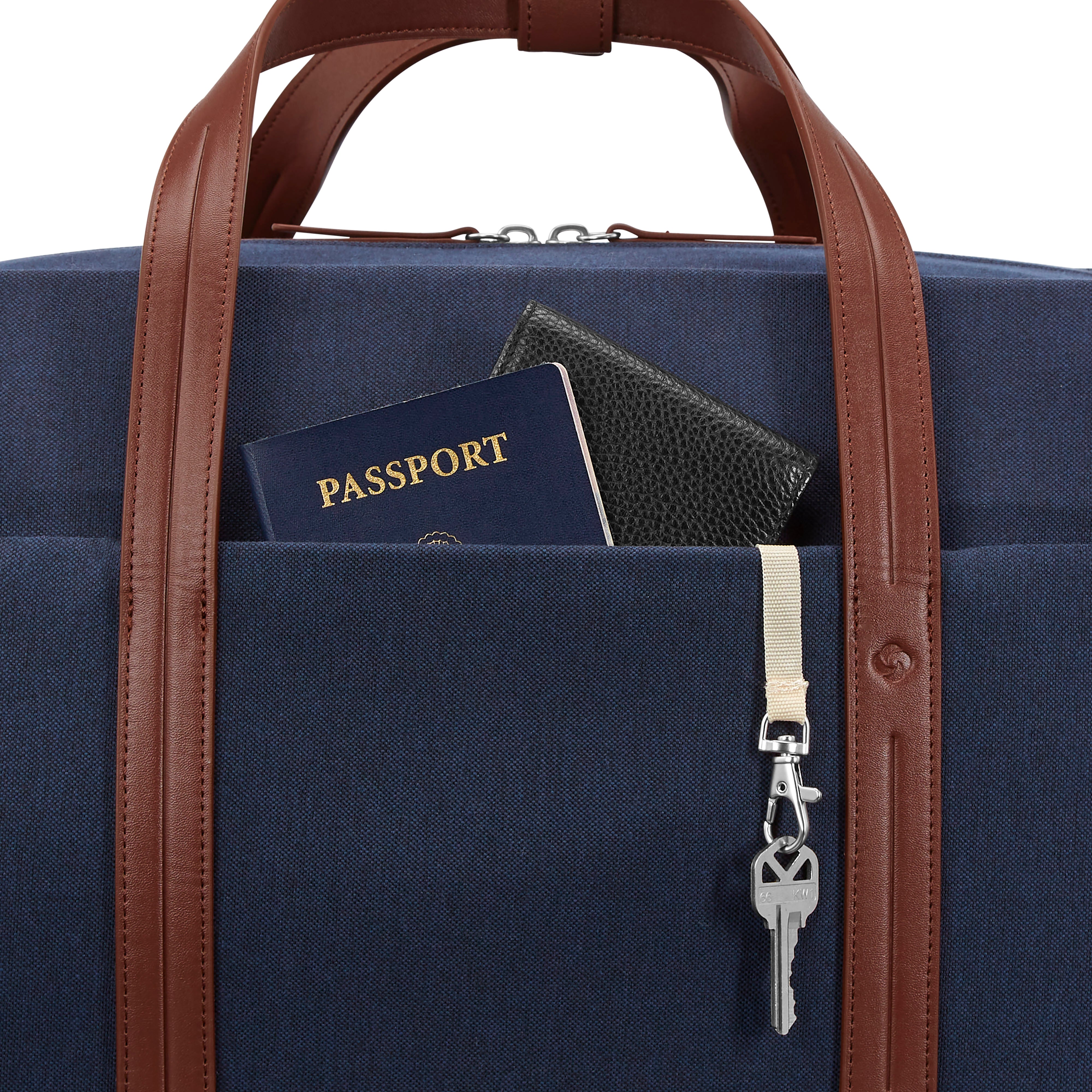 VIRTUOSA WHEELED DUFFLE