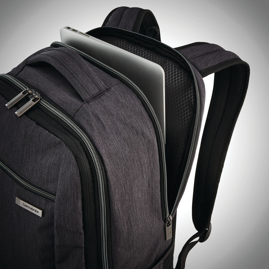 MODERN UTILITY TRAVEL BACKPACK