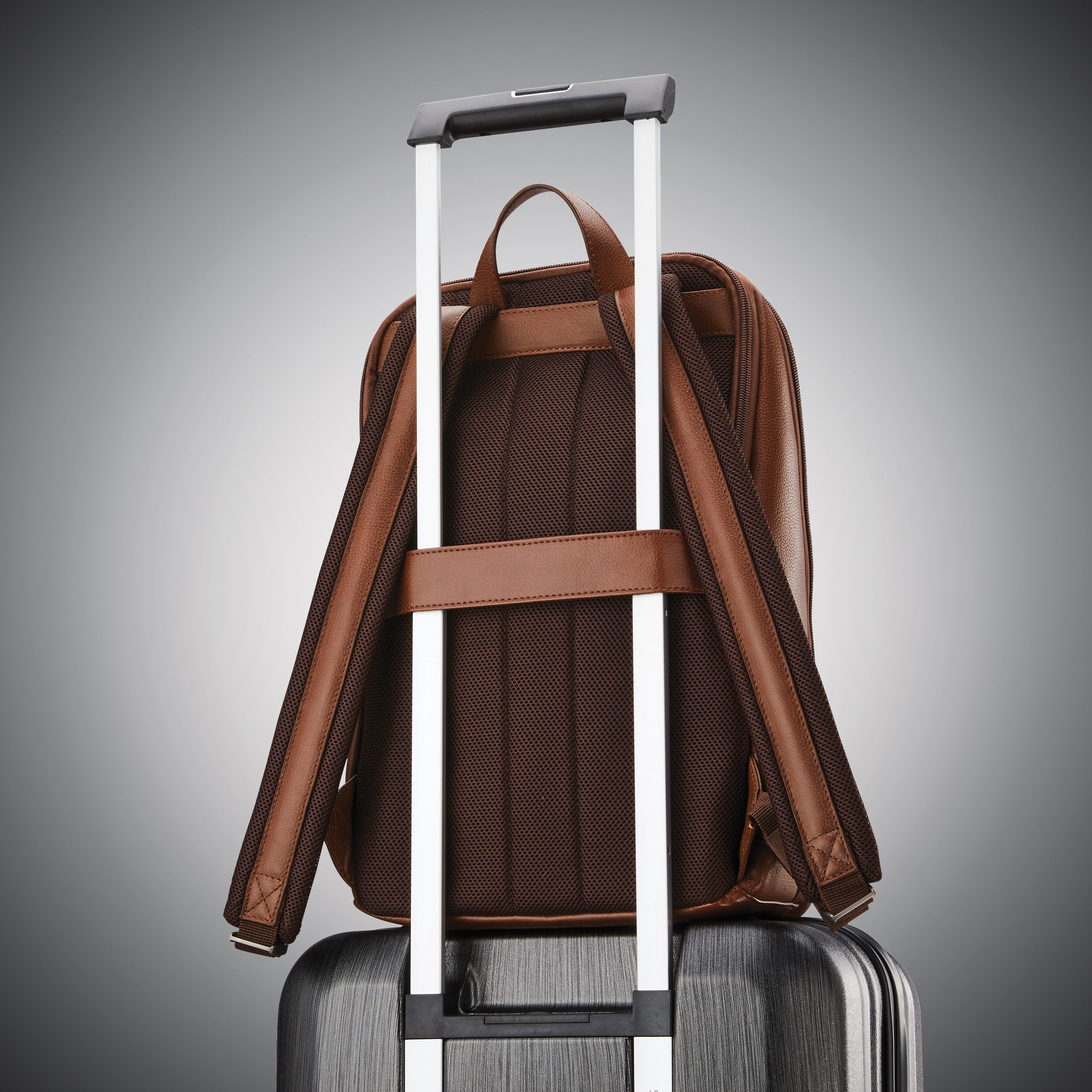 CLASSIC LEATHER SLIM BACKPACK (14.1")